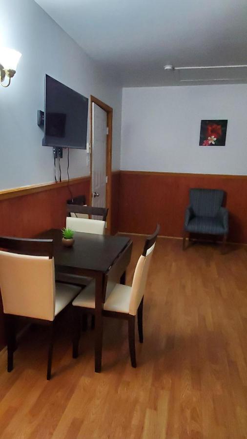 Hotel Fleurs Karaibes Saint-Alexandre-de-Kamouraska Bagian luar foto